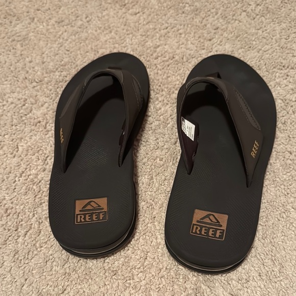 Reef Brown and Black Flip Flops - Picture 4 of 5